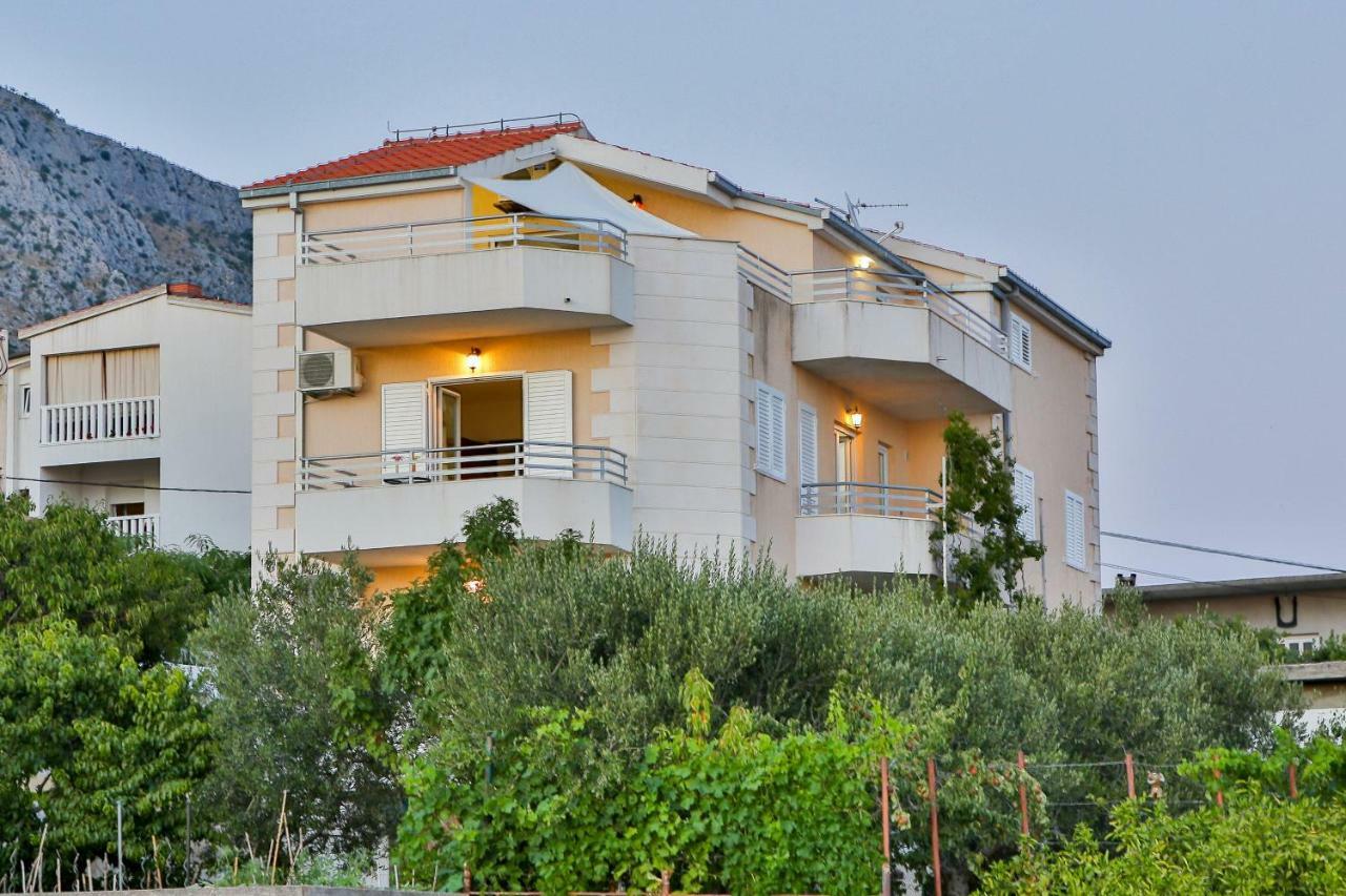Villa Rako Dugi Rat Buitenkant foto